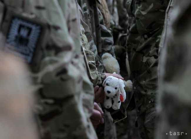 Vyše 40 ukrajinských vojakov opustilo svoje jednotky a prešlo do Ruska
