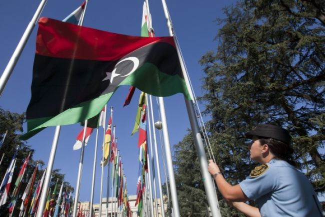 Krvavé boje v Líbyi pokračujú, Slovákom odporúčajú odísť