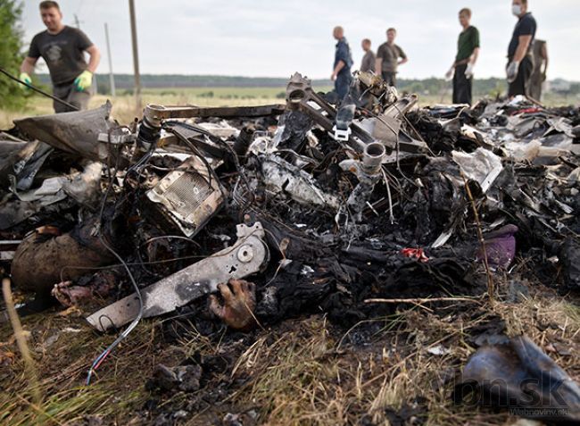 Separatisti na Ukrajine zamínovali okolie, kde spadol boeing