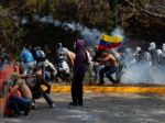 USA trestá Venezuelu za krvavé potlačenie protestov