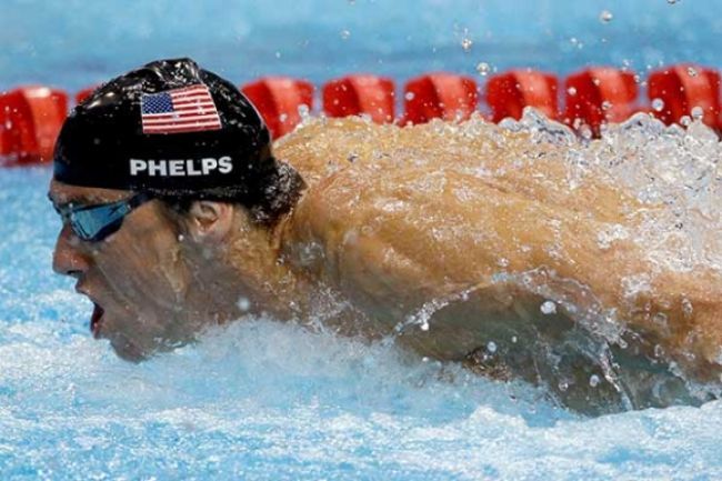 Legendárny Phelps sa vrátil do vody, šampionát bude náročný