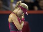 Finalistka Wimbledonu Bouchardová dostala doma dvoch kanárov