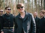 Stav speváka Michala Hrůzu je stále vážny, pomáha mu gitara