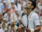 Djokovič uspel po svadbe a Wimbledone aj v prvej dvojhre