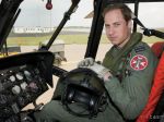 Princ William bude pilotom civilného záchranárskeho vrtuľníka