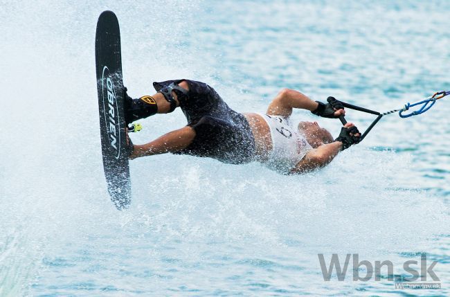 Slovák Miroslav Hribik je majstrom sveta vo wakeboarde