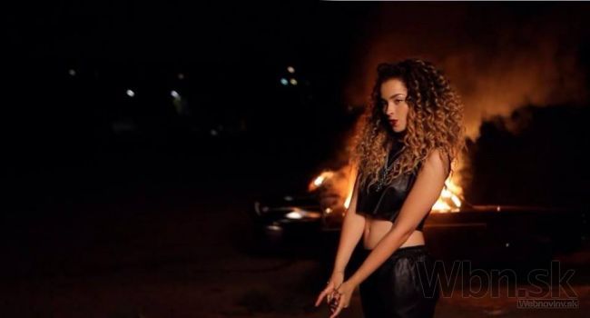 Ella Eyre zverejnila klip k piesni Comeback