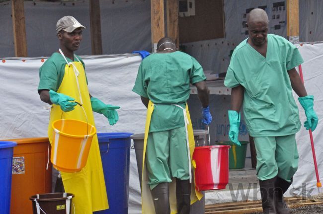 Našli všetkých pacientov s ebolou, ktorí ušli z karantény