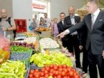 Hrozbou pre Slovensko môže byť podľa Fica prebytok potravín