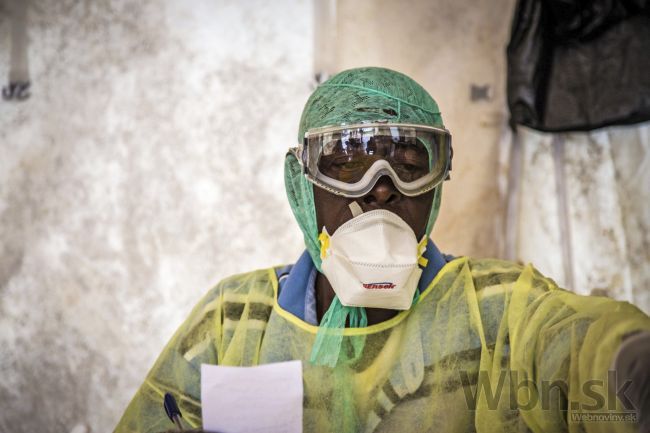 Po Brita s ebolou si do Sierra Leone prišlo armádne lietadlo