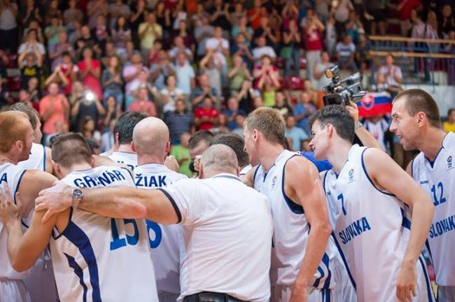 Slovenským basketbalistom sa nedarí, Lotyšom podľahli i doma