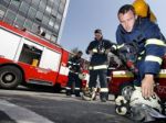 Poplach v Petržalke, hasiči odstraňovali neznámu chemikáliu