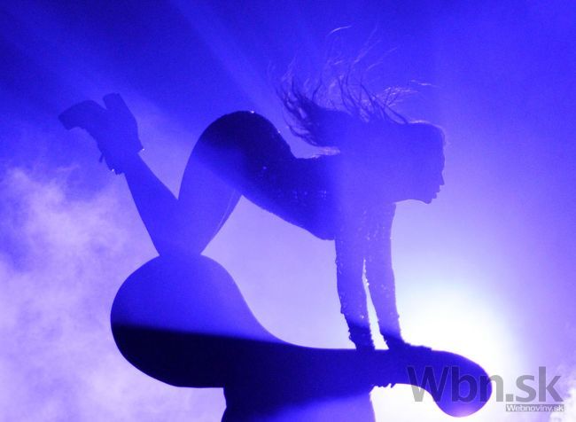 Video: Udeľovanie MTV Video Music Awards ovládla Beyoncé
