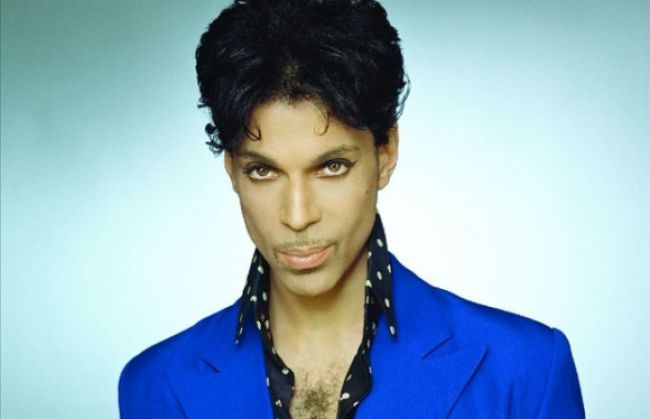 Americký spevák Prince zverejnil skladbu Clouds
