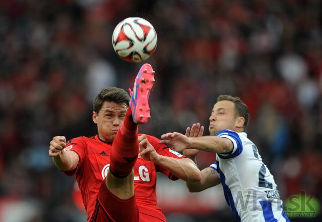 Video: Šampión Bayern remizoval, Leverkusen otočil zápas