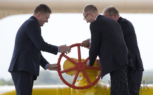 Reverzný tok plynu na Ukrajinu uviedli do prevádzky