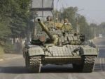 Povstalci na Ukrajine ničia plynovody, bombardovali aj bane
