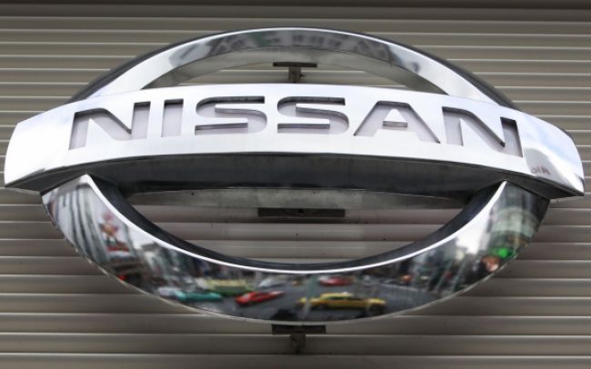 Nissan zvoláva na opravu takmer dvestotisíc vozidiel