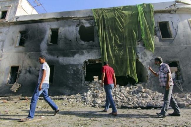 Armáda v Tripolise sa mala dopustiť vojnových zločinov
