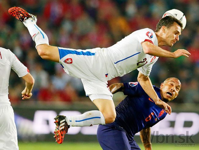 Video: Česi šokovali v nadstavenom čase, Bosna so senzáciou