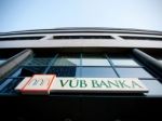 VÚB banka obmedzí služby, nepôjde ani internet banking