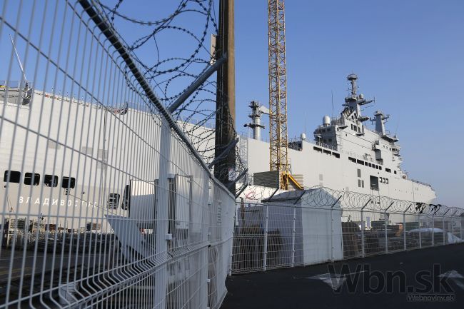Francúzska loď Mistral, ktorú čaká Rusko, vyplávala na more
