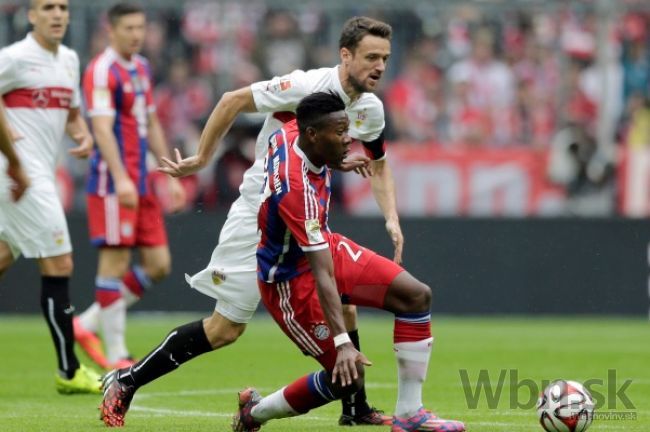 Video: Bayern zdolal Stuttgart, Hertha bez Pekaríka prehrala