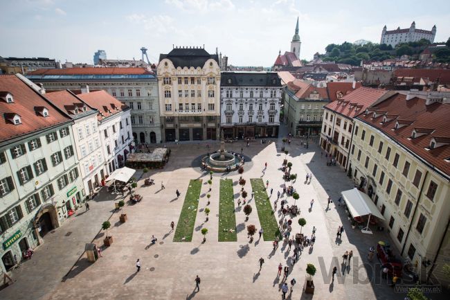Bratislava si požičia milióny, peniaze použije na projekty