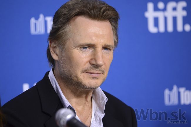 Liam Neeson sa predstaví v akčnom trileri Suspension