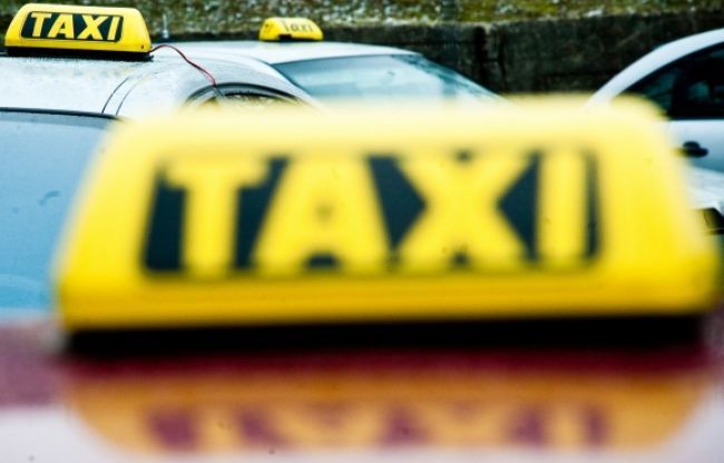 Taxikár pri kontrole nafúkal, hrozí mu zákaz šoférovania