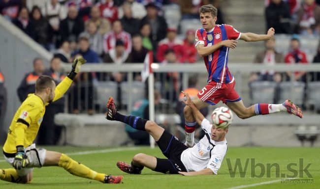 Video: Bayern zdolal nováčika Bundesligy, je na čele tabuľky