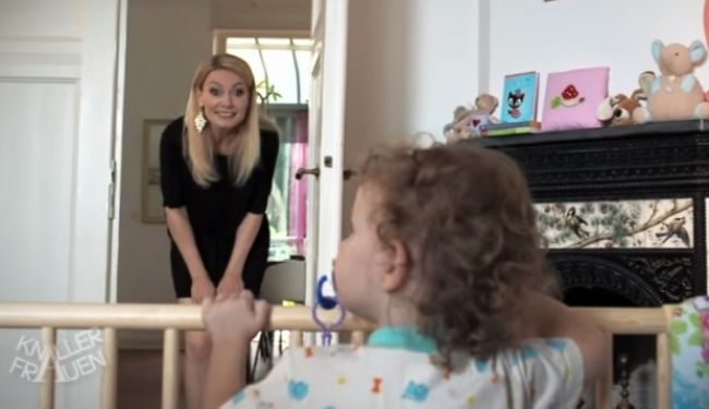 Video: Keď si mama potrebuje odbehnúť