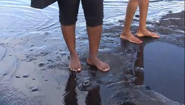 Video: Čierne jazero. Prejdite sa po jeho hladine!
