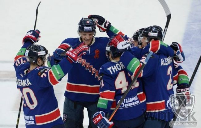 Magnitogorsk rozstrieľal Amur, Petrohrad má v KHL rekord