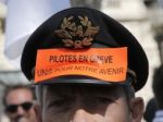 Piloti Air France ukončili dvojtýždňový štrajk, nedohodli sa