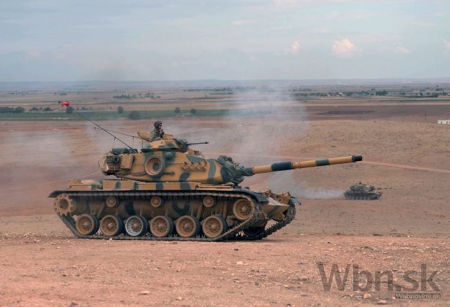 Pri sýrskom hraničnom meste rozmiestnili tanky
