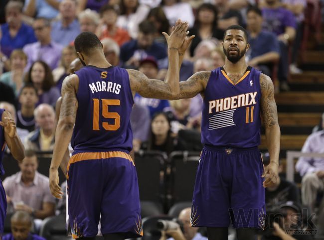 Phoenix vstúpil do histórie NBA, má dve súrodenecké dvojice