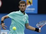 Gulbis skrečom posunul Kližana do štvrťfinále, vyzve Nadala