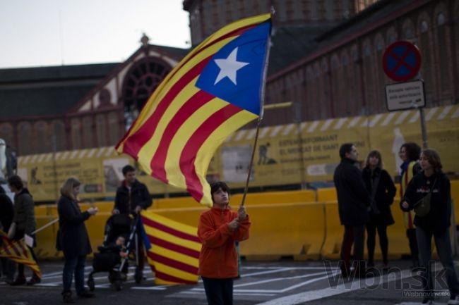 Katalánci napriek odporu Madridu pripravujú referendum