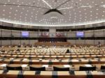 Európsky parlament rozhodol o potrebe preveriť Moscoviciho