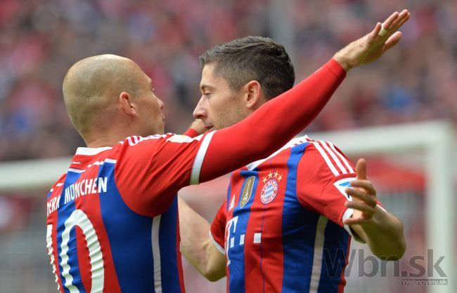 Video: Bayern presvedčivo zvíťazil, Dortmund doma prehral