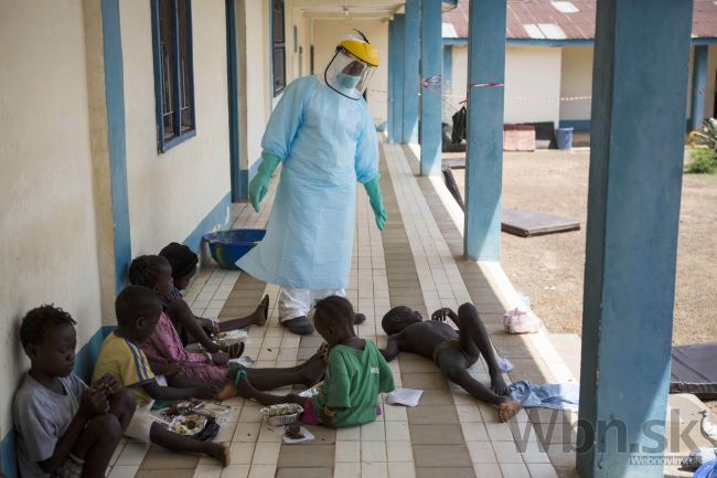 V Sierra Leone podľahlo ebole rekordné množstvo ľudí