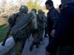 Rusi hranice s Ukrajinou neopúšťajú, NATO chce ich odchod
