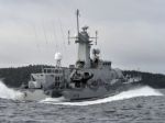 Švédi sprísnili pátranie po objekte v mori pri Štokholme