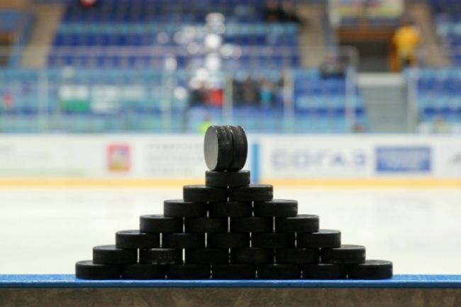 Bývalí hokejisti žalujú vedenie NHL pre zranenia hlavy