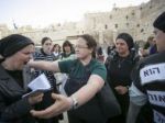 Ortodoxní židia útočili na autobusy propagujúce ženské práva