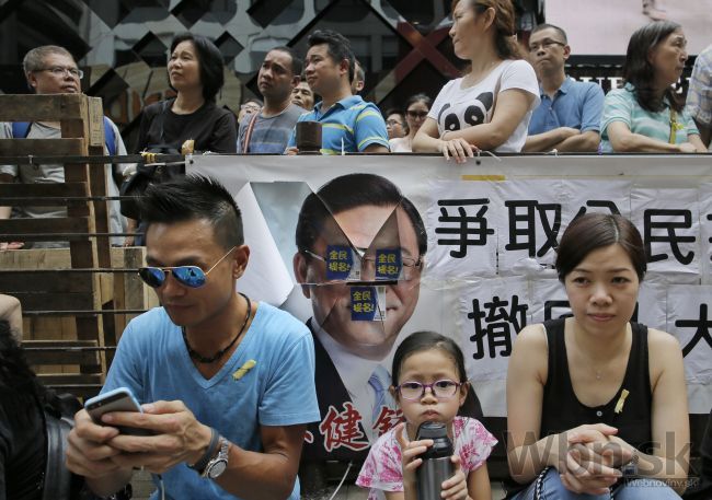 Peking nám ponúka 'falošnú' demokraciu, tvrdia demonštranti