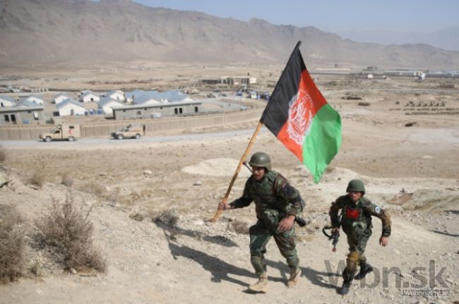 Afganistan opúšťajú britskí vojaci i námorná pechota USA