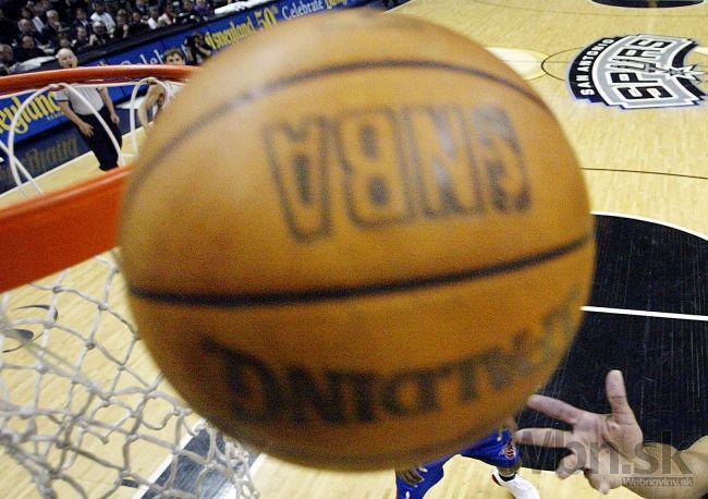 Štartuje NBA, detronizovať San Antonio Spurs skúsia viacerí