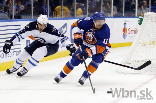 Video: Višňovský v NHL bodoval, Islanders podľahol Winnipegu